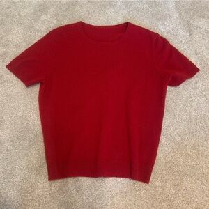 basic red short sleeve sweater tee